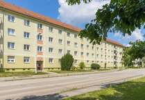 Wohnung zum Mieten in Hoyerswerda 314 € 54.06 m²
