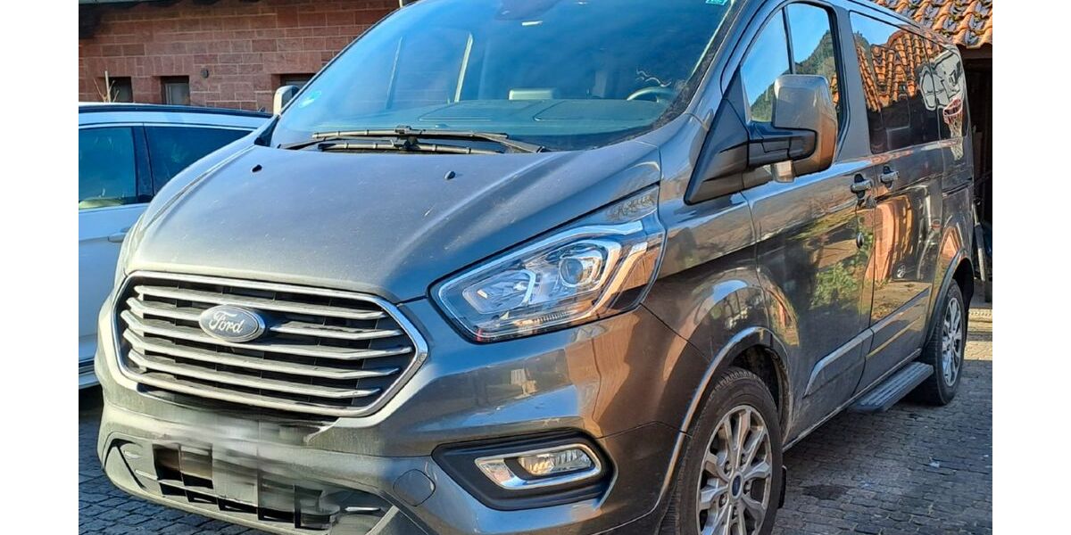 Ford Tourneo Custom 79.000 km 33.600 &euro; Bürgstadt 63927
