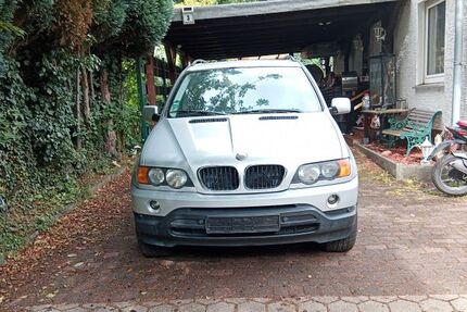 BMW X5 M50