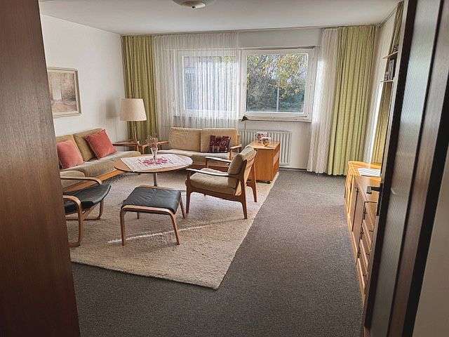 Etagenwohnung Stuttgart-Botnang Botnang - 4 Zimmer, 92 m&sup2;, 330.000&euro; | Angebot:25087217