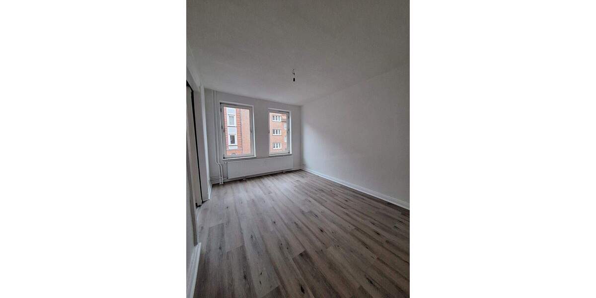 Etagenwohnung Kiel Schreventeich - 3 Zimmer, 72 m&sup2;, 700&euro; | Angebot:25370833