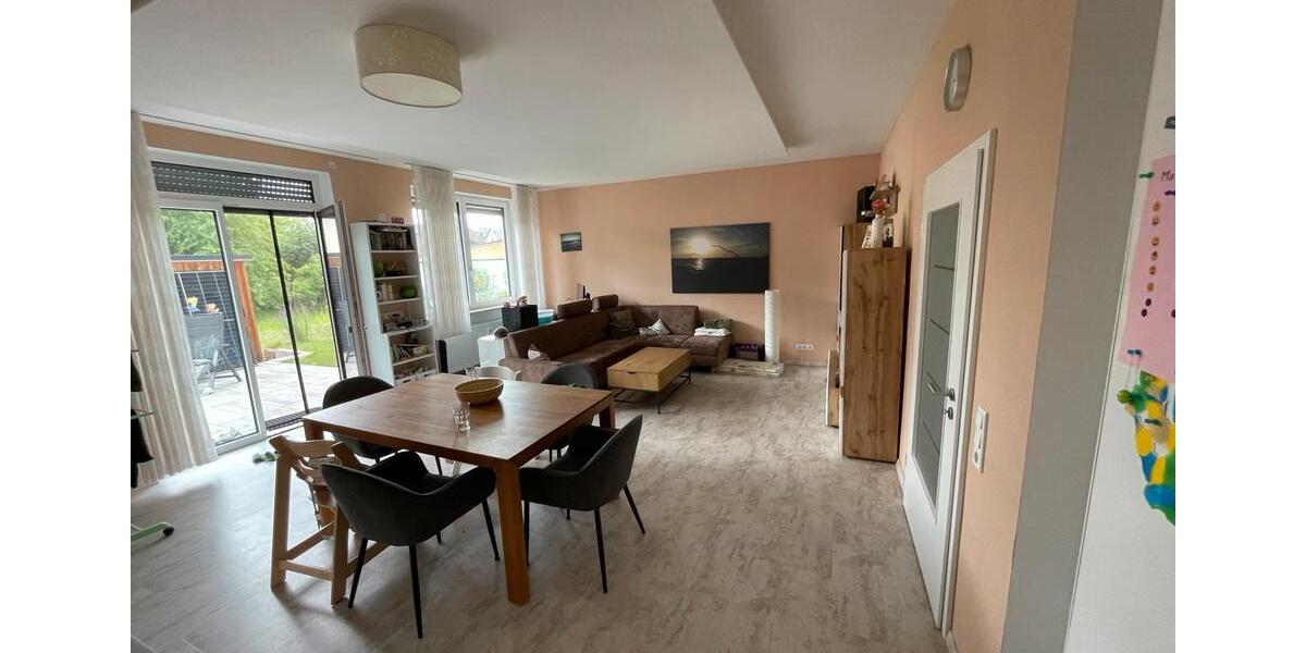 Erdgeschoßwohnung Postbauer-Heng Heng - 4 Zimmer, 130 m&sup2;, 399.000&euro; | Angebot:26885121