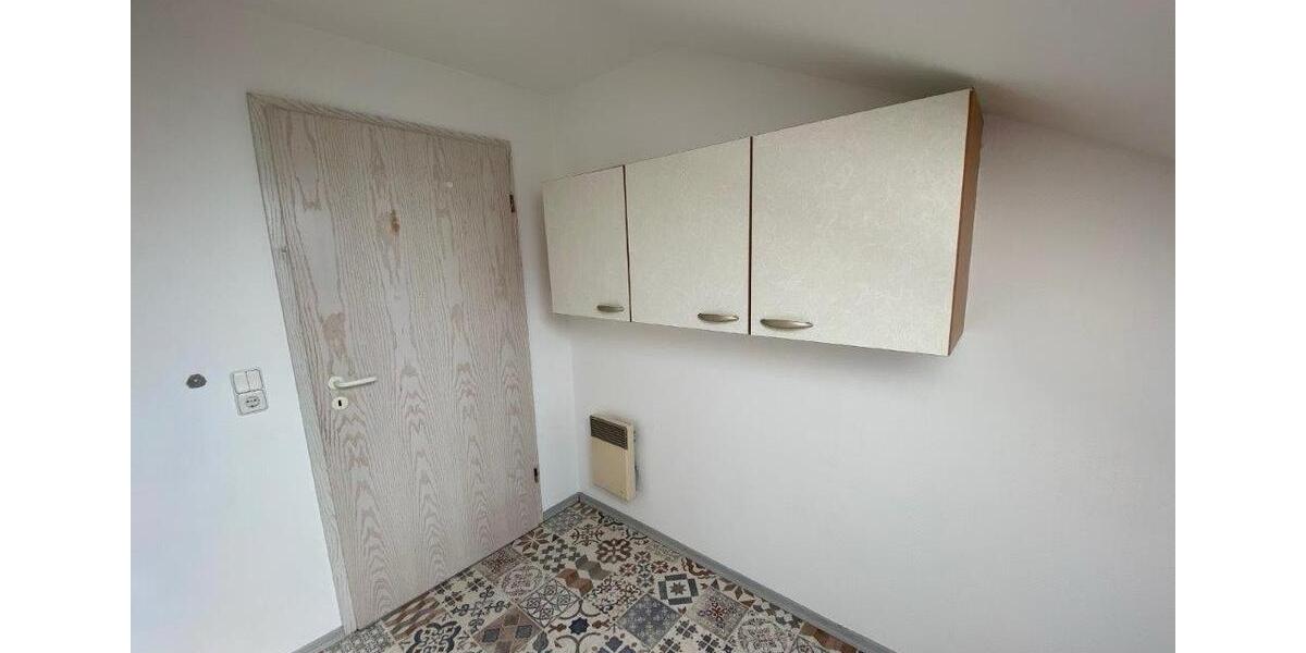 Dachgeschoßwohnung Mörlenbach - 2 Zimmer, 70 m&sup2;, 640&euro; | Angebot:25902133