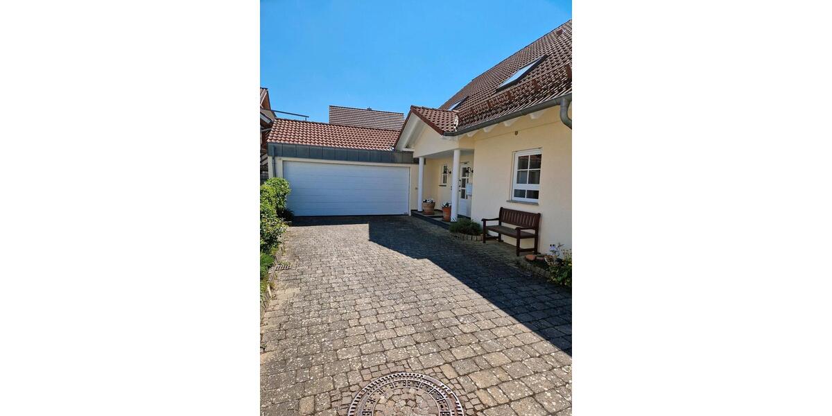 Einfamilienhaus Nagold - 5 Zimmer, 180 m&sup2;, 1.600&euro; | Angebot:26616553