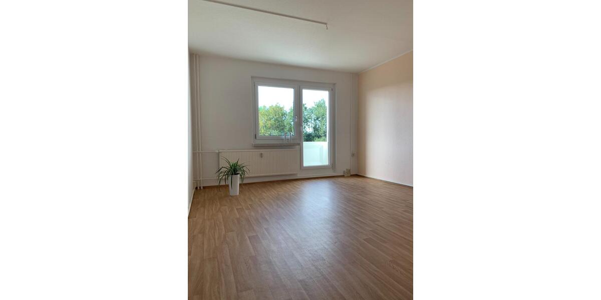 Etagenwohnung Zschopau - 4 Zimmer, 68 m&sup2;, 340&euro; | Angebot:24704353