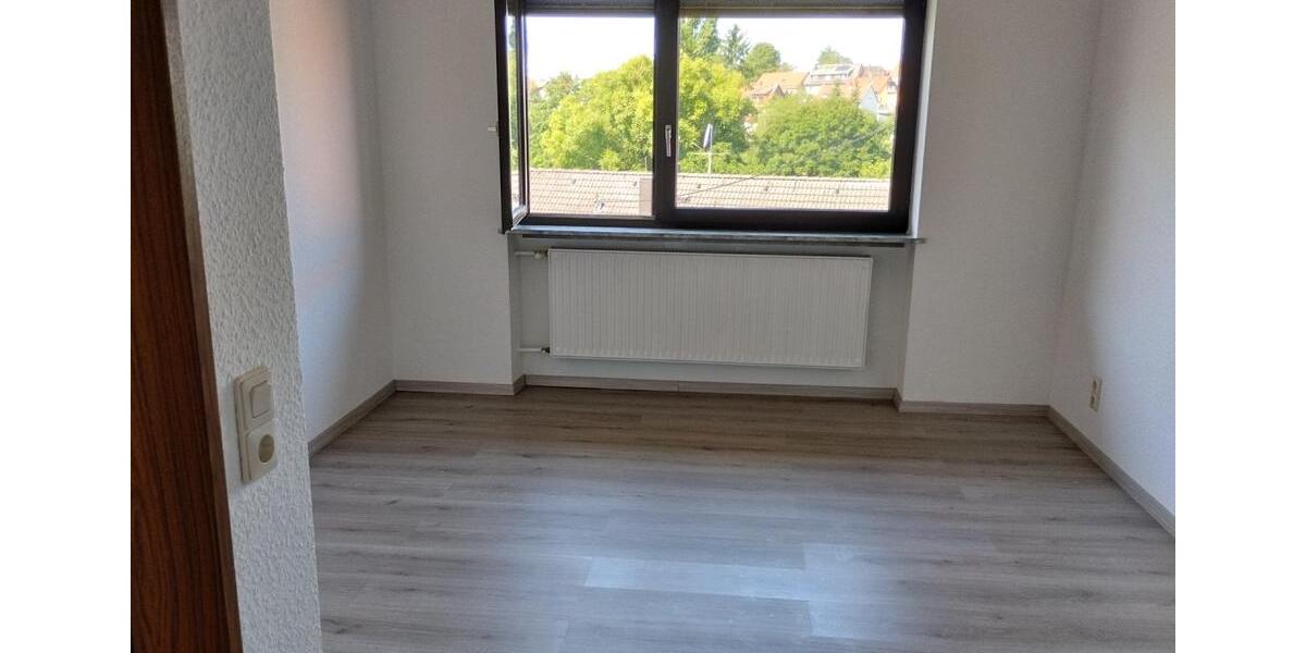 3 Zi + Küche ohne EBK Wohnung in Hüttigweiler 4 zimmer