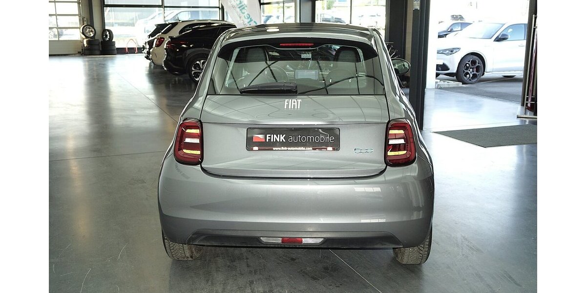 Fiat 500e Action Carplay Android Sitzheizung 38.100 km 12.680 &euro; Lich 35423