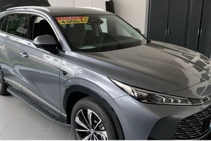 MG HS 1.111 km 33.640 &euro; Grimma 04668