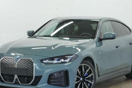 BMW i4 12.600 km 46.839 &euro; Paderborn 33100