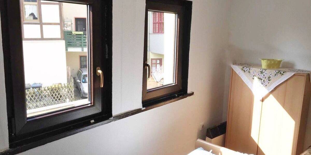 Mehrfamilienhaus, Wohnhaus Naumburg - 1 Zimmer, 220 m&sup2;, 135.000&euro; | Angebot:25692293