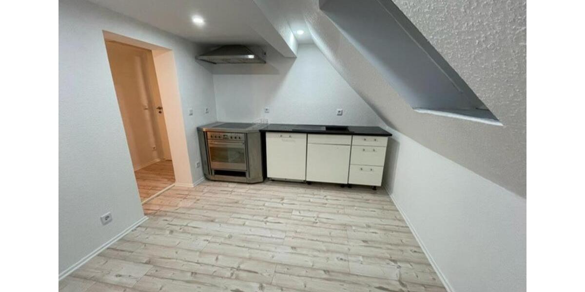 Dachgeschoßwohnung Bad Königshofen im Grabfeld - 4 Zimmer, 80 m&sup2;, 650&euro; | Angebot:24627924