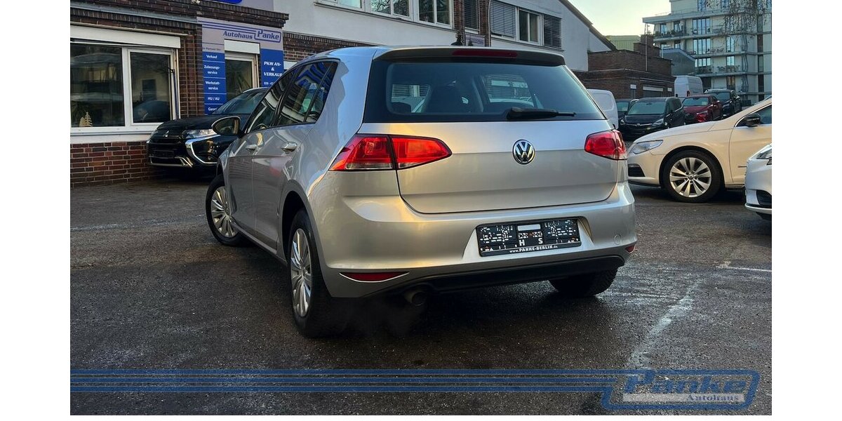 VW Golf VII BMT*Navi*Tempo*SHZ*Tel.*Touch* 120.529 km 9.990 &euro; Berlin 13187