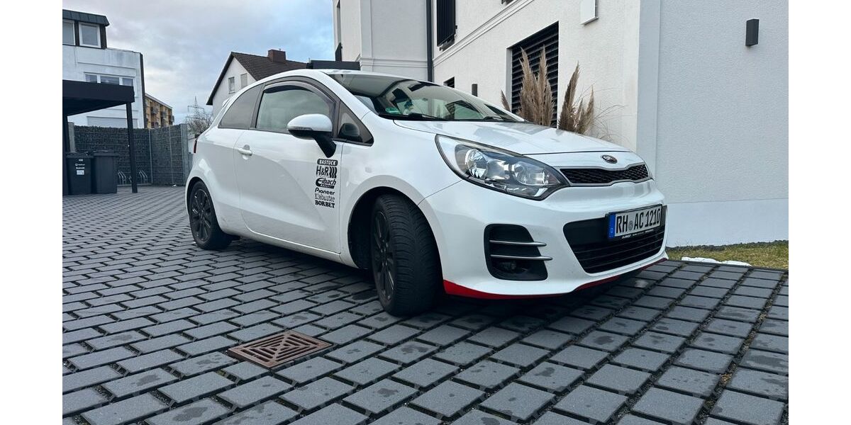 Kia Rio 122.000 km 6.700 &euro; Wendelstein 90530