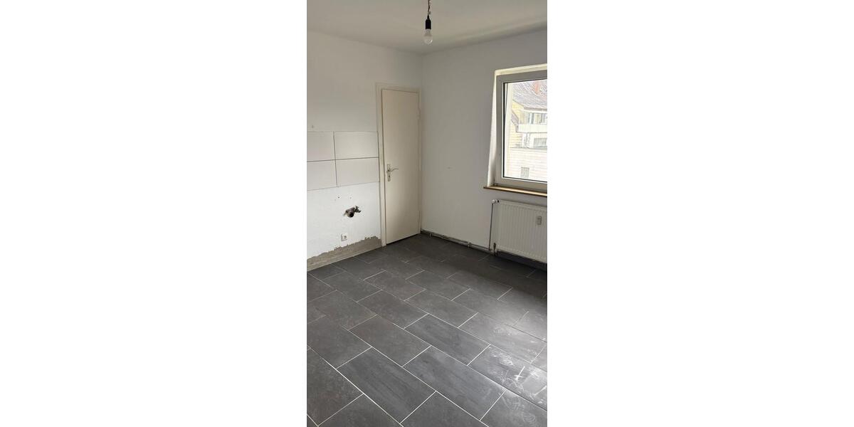 Dachgeschoßwohnung Bad Pyrmont - 3 Zimmer, 90 m&sup2;, 650&euro; | Angebot:26285955