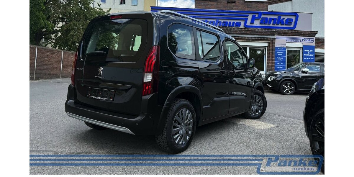 Peugeot Rifter Allure L1 EAT8 *Pano*TotW*PDC*Carpl*5Sitz 114.618 km 14.990 &euro; Berlin 13187