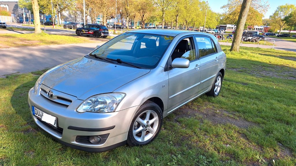 Toyota Corolla 66.000 km 4.700 &euro; Duisburg-Neudorf 47057