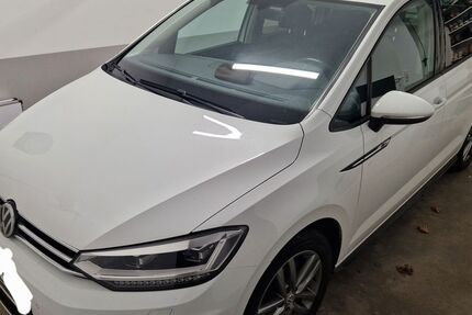 VW Touran 92.000 km 22.100 &euro; Großheide 26532