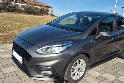 Ford Fiesta 109.450 km 11.900 &euro; Atting 94348