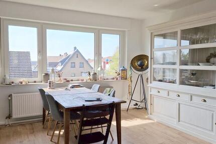 Modernisierte 2,5-Zimmerwohnung mit Balkon in ruhiger, zentraler Lage
