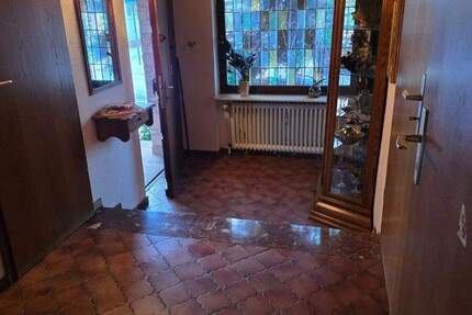 Haus Ludwigshafen am Rhein Pfingstweide - 8 Zimmer, 259 m&sup2;, 439.000&euro; | Angebot:24158041