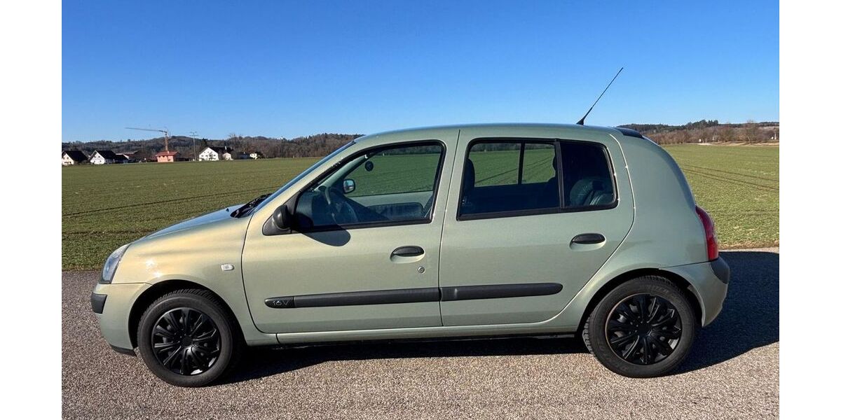 Renault Clio 106.300 km 2.200 &euro; Pforzen 87666