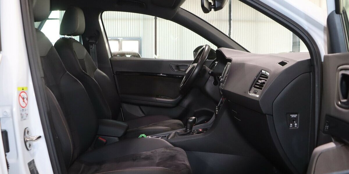 Cupra Ateca 2.0 TSI DSG 4Drive WHITE / PANORAMA / AHK 134.000 km 21.991 € Hamm 59077