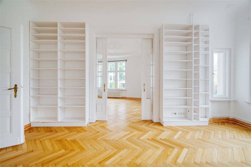 Flanierradius Lietzensee, renovierte AltbauWohnung sofort bezugsfertig