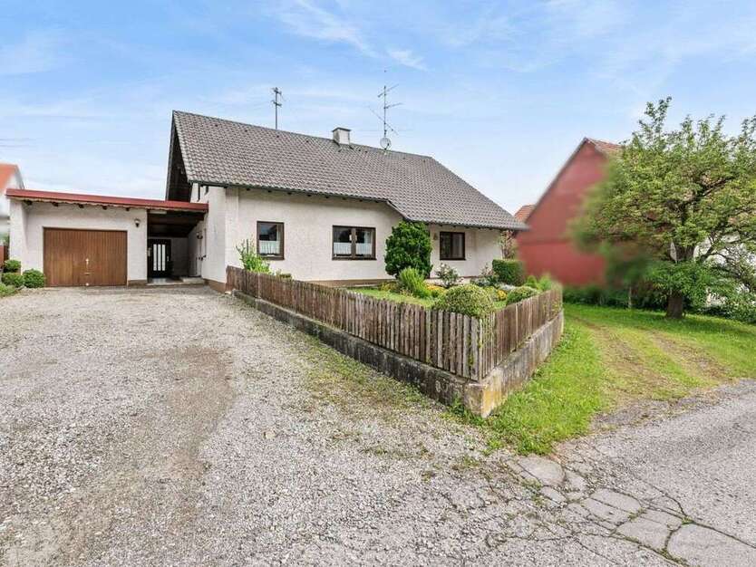 Haus zum Kaufen in Pfaffenhausen 375.000 € 166 m²