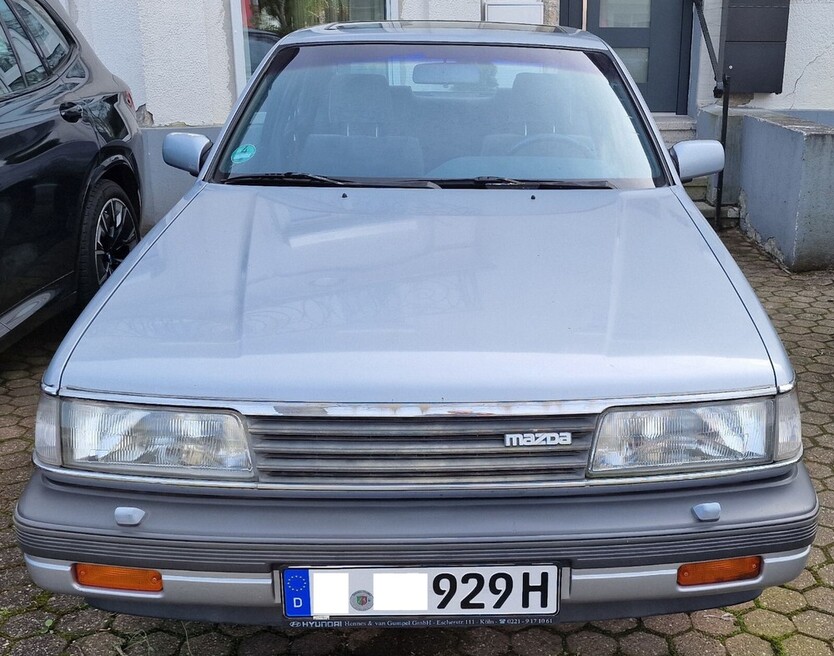 Mazda 929 III 116.811 km 9.900 € Köln 50667