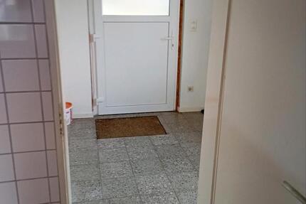 Uelzen 600 kalt , 3 Zimmer Wohnung EG barierefrei , Gartenanteil zimmer