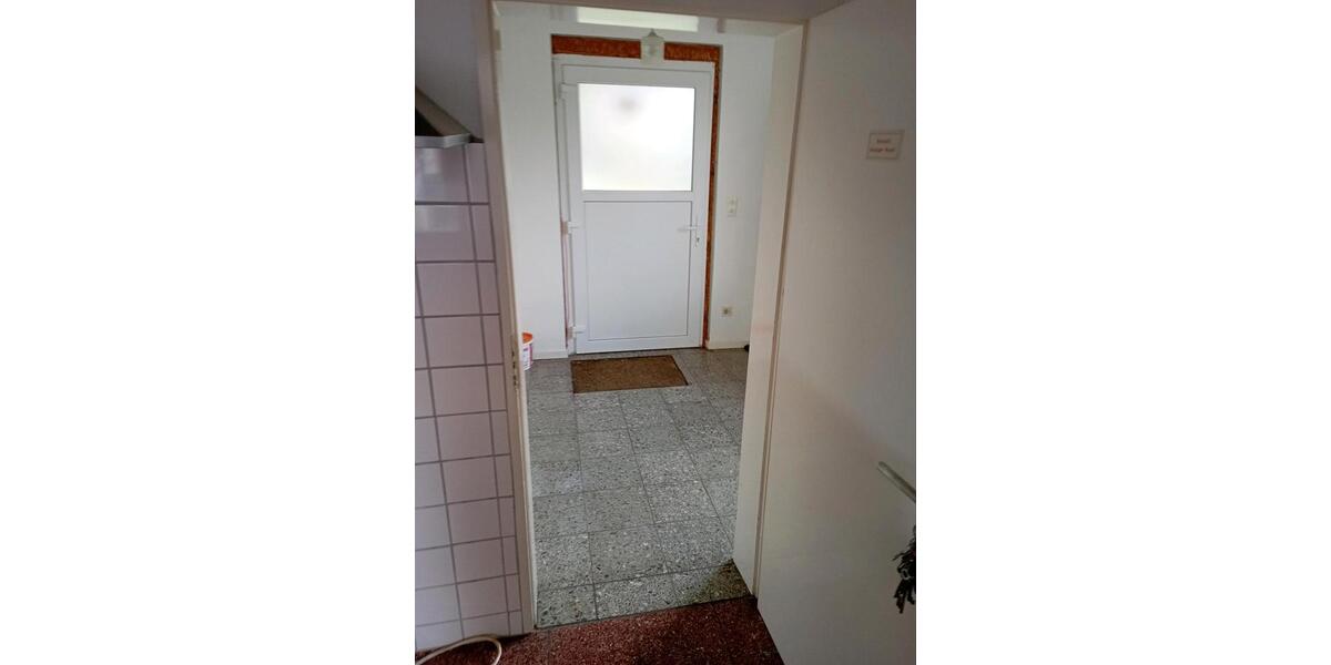 Uelzen 600 kalt , 3 Zimmer Wohnung EG barierefrei , Gartenanteil zimmer