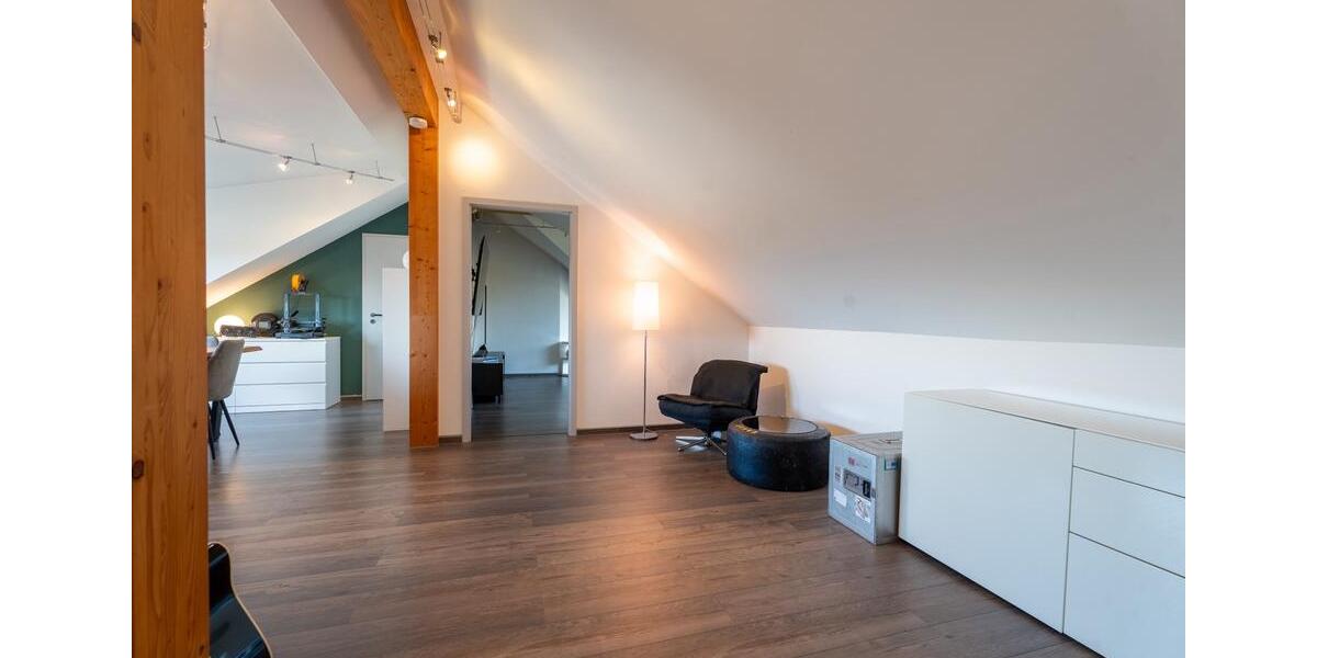 Dachgeschoßwohnung Wiesbaden Mainz-Amöneburg - 2 Zimmer, 104 m&sup2;, 1.710&euro; | Angebot:25975106