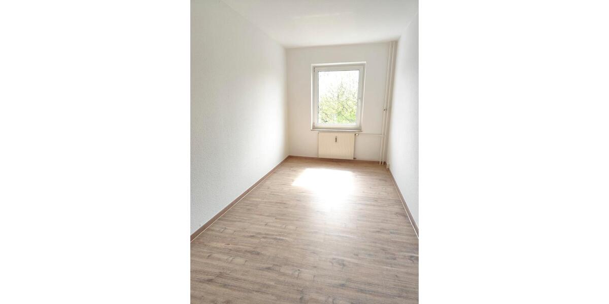 Etagenwohnung Hagenow - 4 Zimmer, 73 m&sup2;, 450&euro; | Angebot:23428064