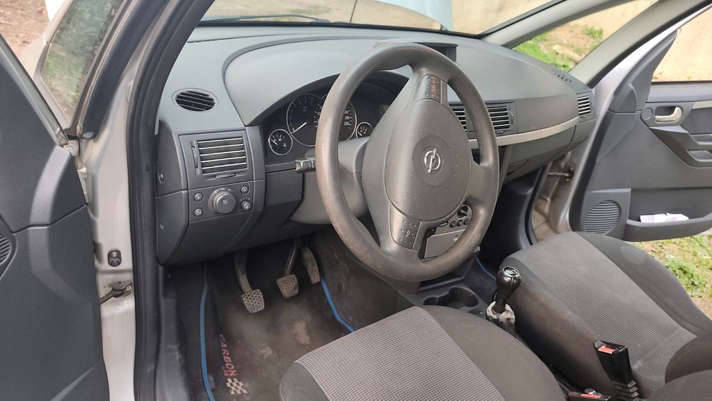 Opel Zafira 170.000 km 1.100 &euro; Stuttgart 70376