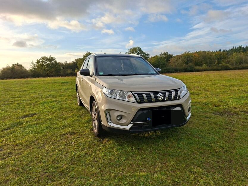 Suzuki Vitara 110.000 km 12.690 € Siegbach 35768