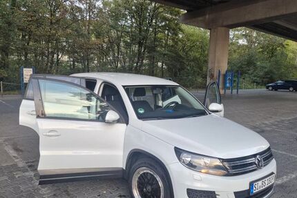VW Tiguan 145.000 km 14.500 &euro; Siegen 57076