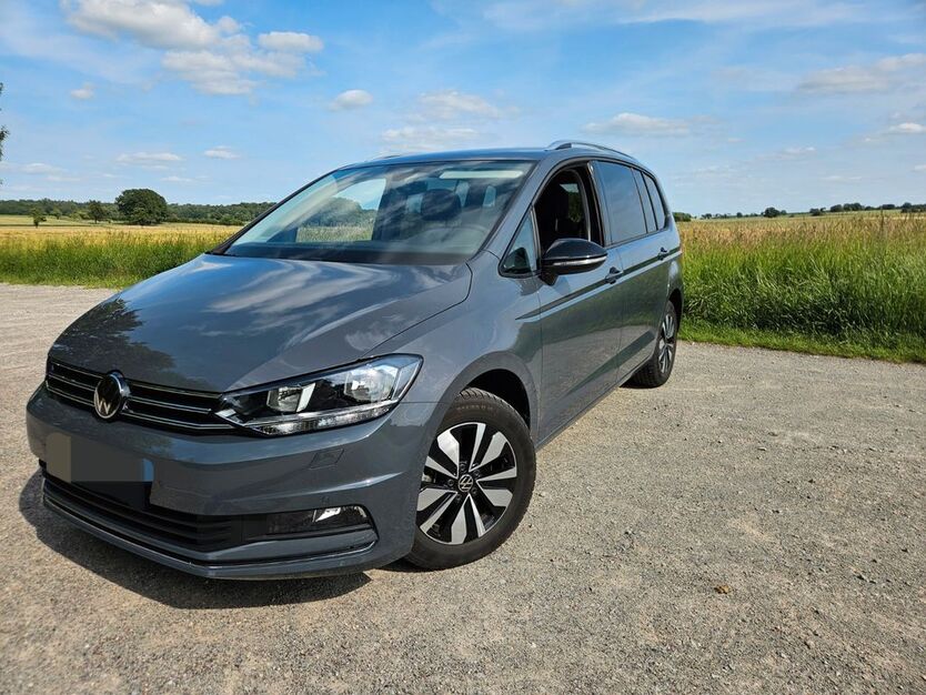 VW Touran 15.500 km 31.499 € Wolfsburg 38446