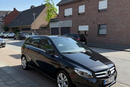 Mercedes B 180