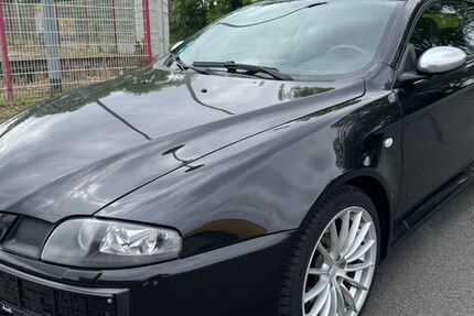 Alfa Romeo GT 289.000 km 2.200 &euro; bocholt 46395