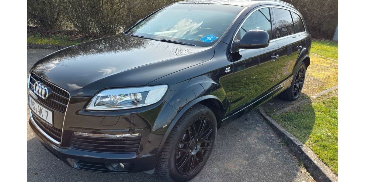 Audi Q7 186.000 km 10.900 &euro; CLAUSEN 66978