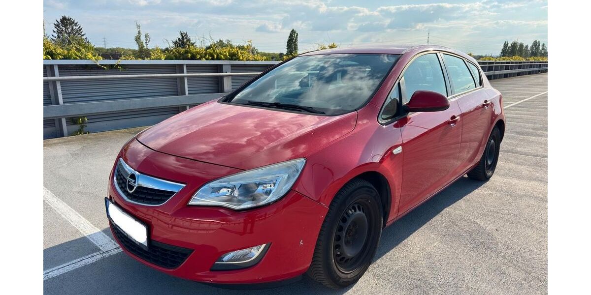 Opel Astra 215.000 km 1.990 &euro; Rüsselsheim 65428