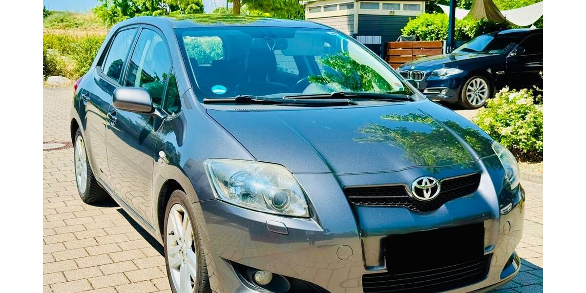 Toyota Auris 347.857 km 2.450 &euro; Kalbach 60437