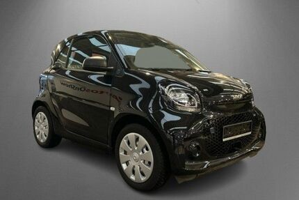 Smart ForTwo 33.200 km 9.850 &euro; Mönchengladbach Bökelberg 41063