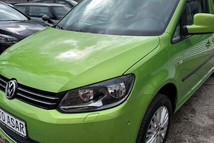 VW Caddy 155.000 km 12.480 &euro; Fürth 90763