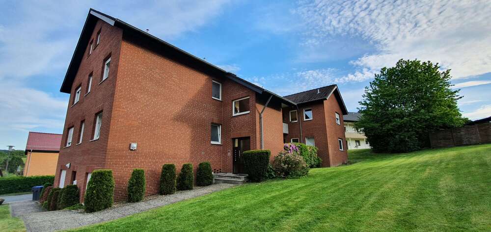 Haus zum Kaufen in Kalletal-Hohenhausen 475.000 € 448 m² 14 zimmer