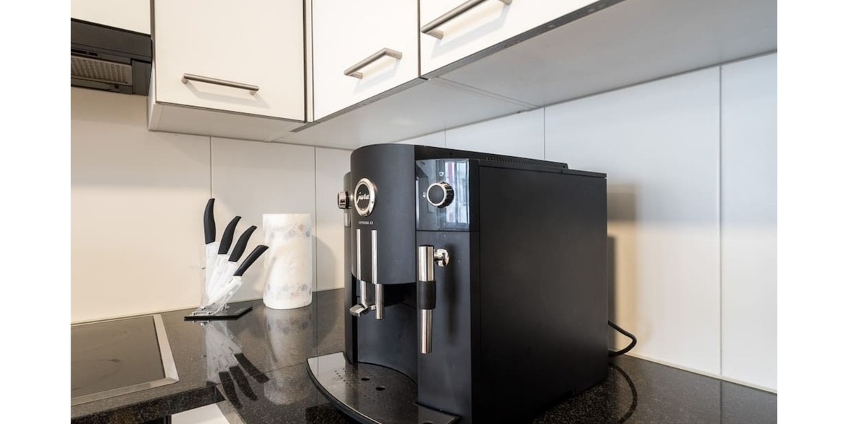 2 Zimmer Wohnung - kernsaniert - inkl. neuer Einbauküche - 1- Schwaig Bei Nürnberg Nürnberg | Angebot:24808426