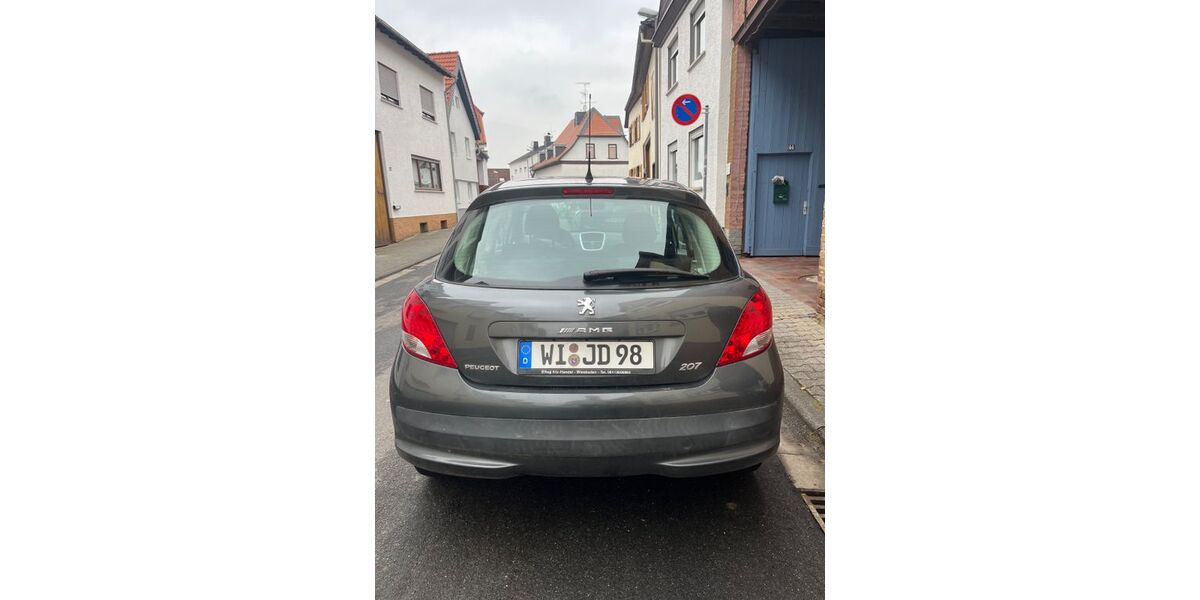 Peugeot 207 152.521 km 2.700 &euro; Wiesbaden 65207