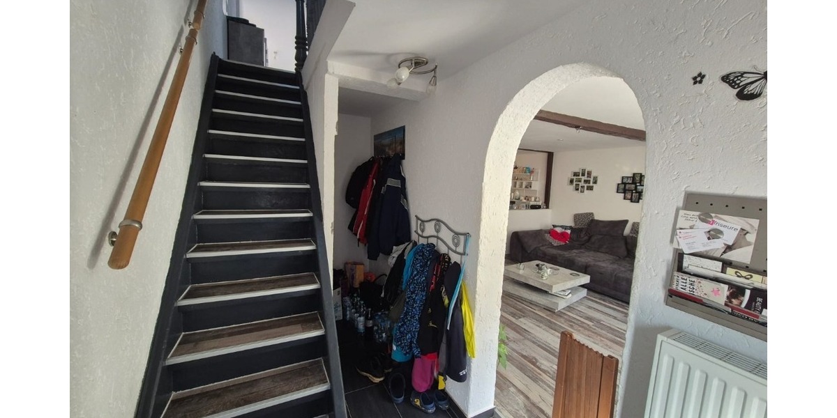 Umfangreich renoviertes Reihenhaus mit neuer Gasheizung in WiesenthalerhofErzhütte 4 zimmer