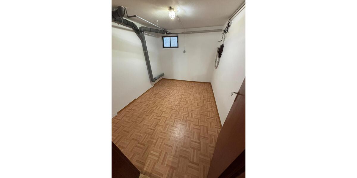 Reihenhaus Nürnberg Holzheim - 6 Zimmer, 120 m&sup2;, 1.600&euro; | Angebot:26048184