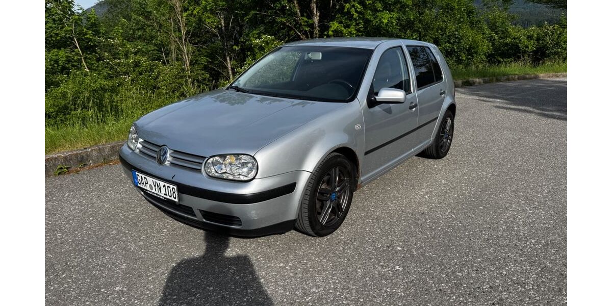 VW Golf 256.673 km 2.250 &euro; Garmisch-Partenkirchen 82467